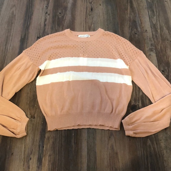 Heartloom Peyton Sweater - Picture 2 of 8